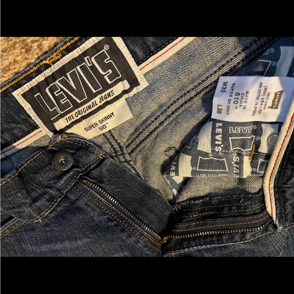 Men’s Levi Strauss Denim Jeans - Picture 2 of 4